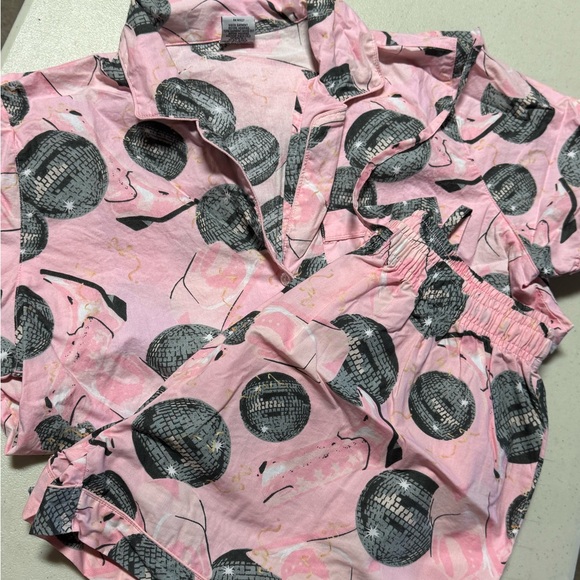 8 Oak Lane Disco Party PJ Set with shorts & Short Sleeve Top - Size Medium - Picture 3 of 4